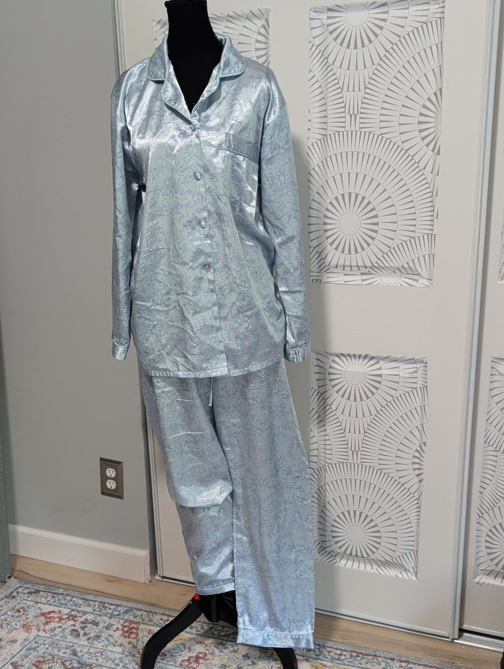 Vintage 80's Gilligan & O'Malley Silky Blue Pajama Set